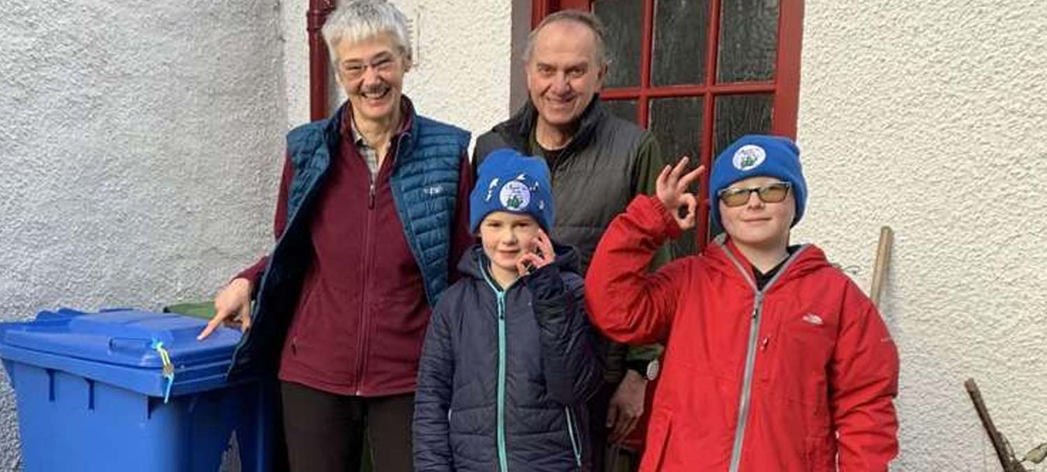 Ullapool Sea Savers devise solution to litter blowing out of bins in gale–force weather